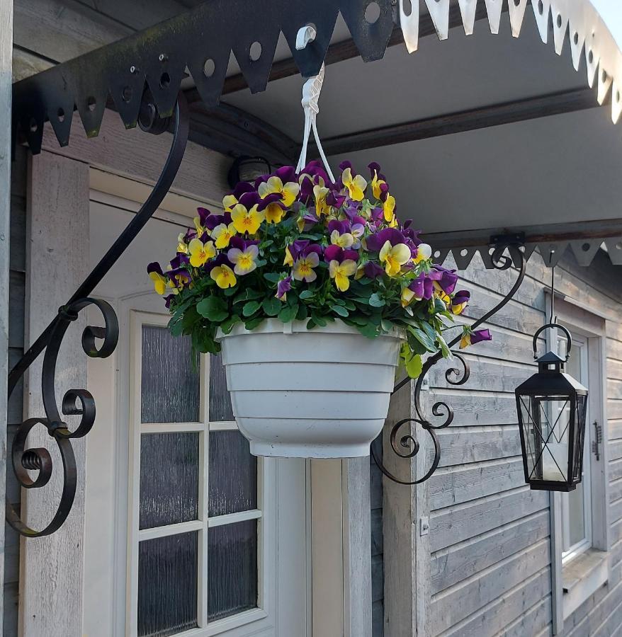 Piispan Majatalo, Pieni Erillistalo Hotel Porvoo Luaran gambar