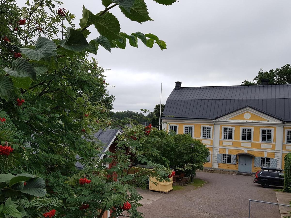 Piispan Majatalo, Pieni Erillistalo Hotel Porvoo Luaran gambar