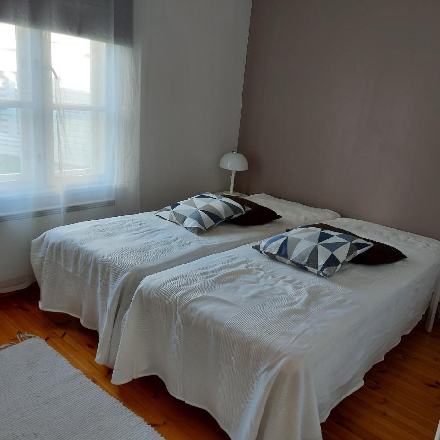 Piispan Majatalo, Pieni Erillistalo Hotel Porvoo Luaran gambar
