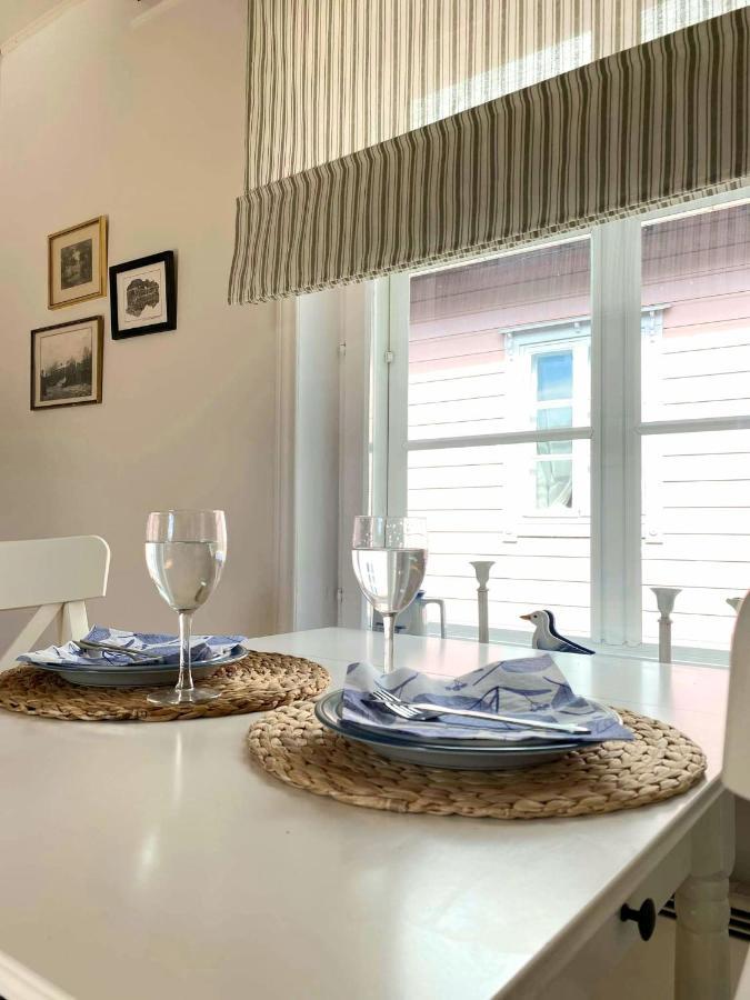 Piispan Majatalo, Pieni Erillistalo Hotel Porvoo Luaran gambar